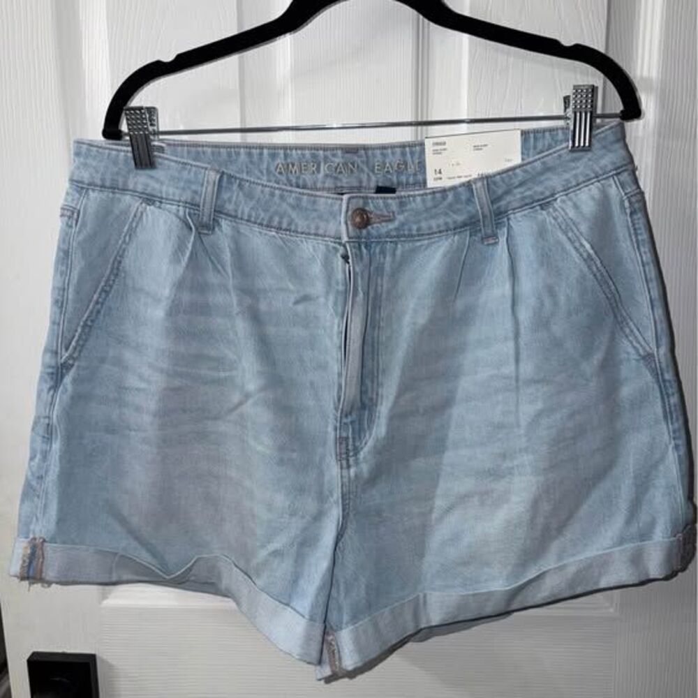 AE Sz 14 - New With Tags - Mom Short